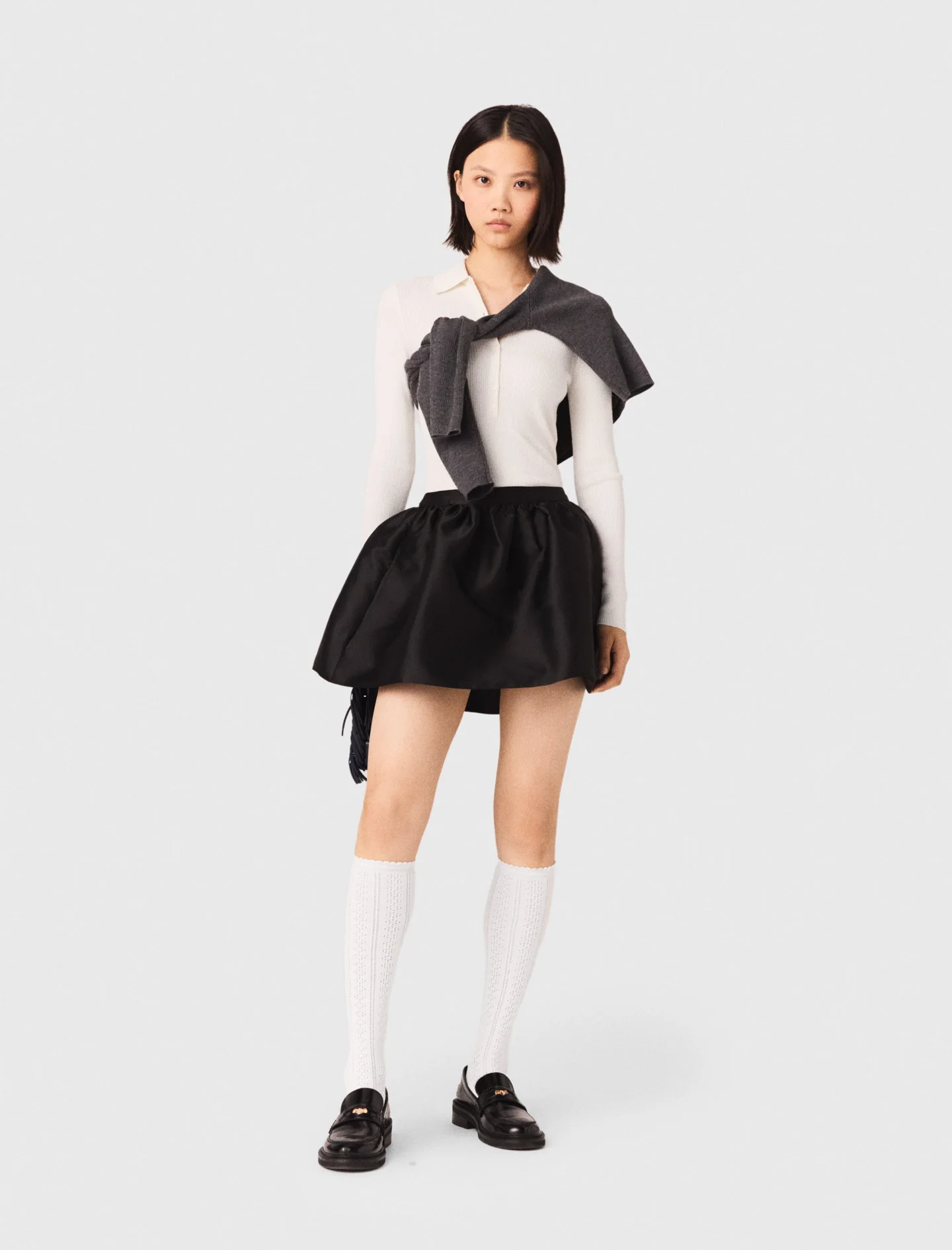Chân váy ngắn vải taffeta